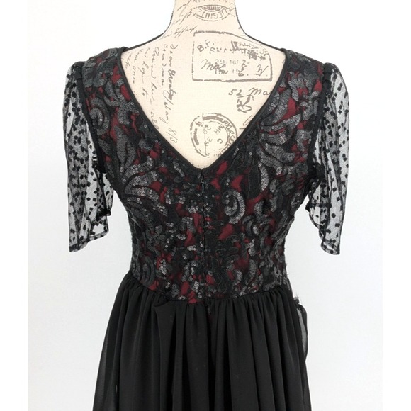 CACH'E Formal Dress Size 12 Black Sequins over Red Lining NWT - Picture 12 of 16